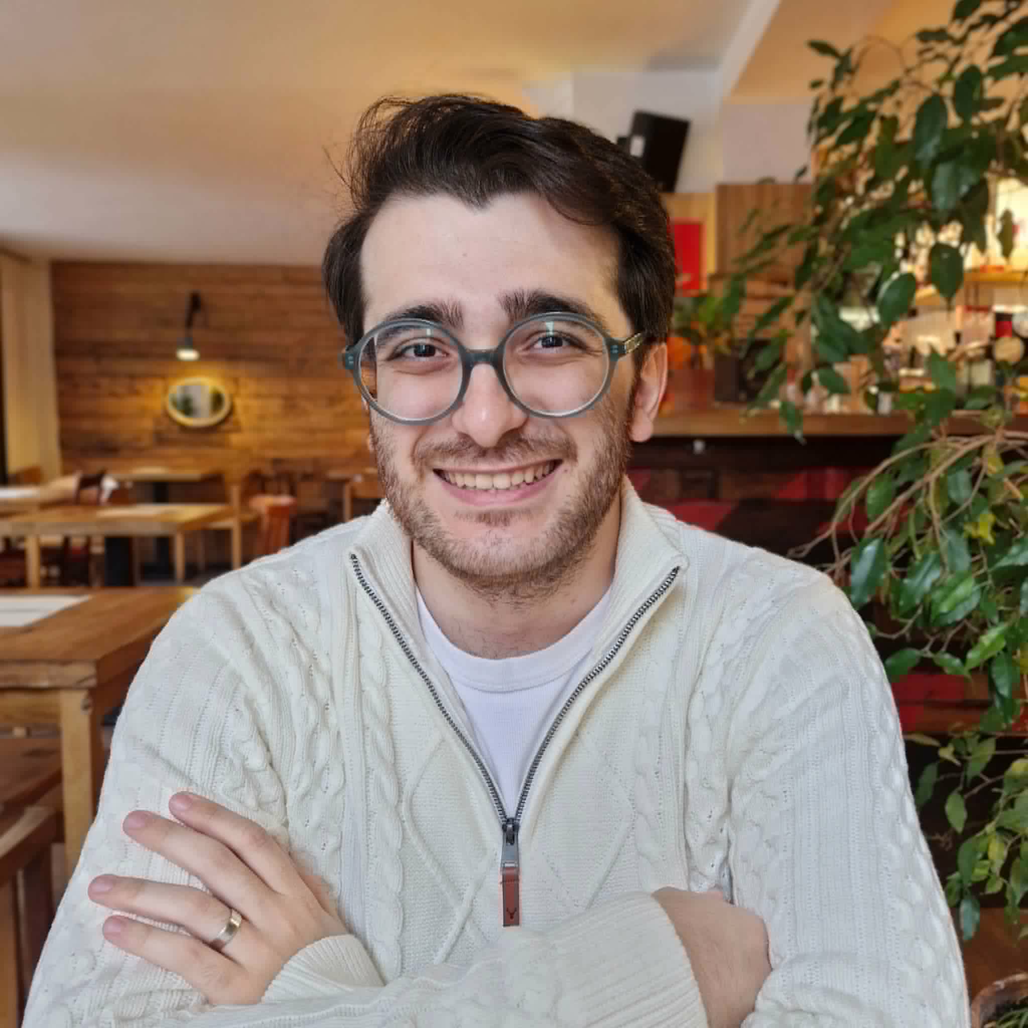 Seyedehsan Sakhtemani